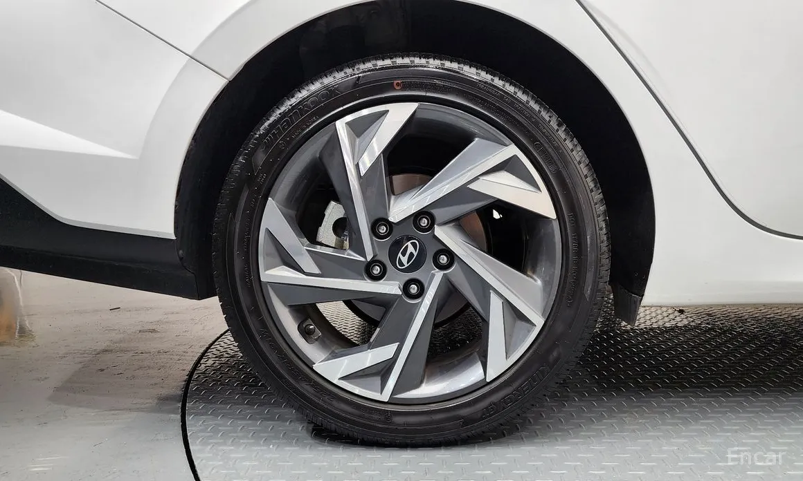 Hyundai Avante 2023 1.6