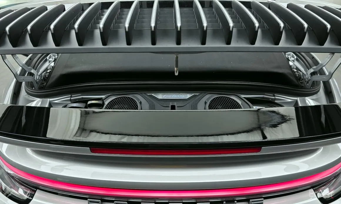 Porsche 911 2019 Turbo S Cabriolet