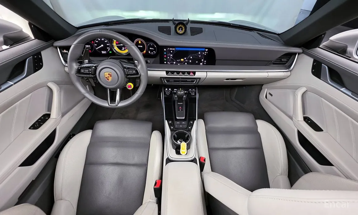 Porsche 911 2019 Turbo S Cabriolet