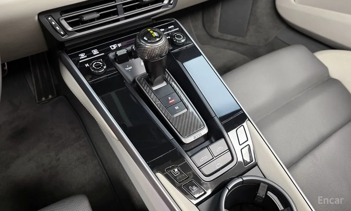 Porsche 911 2019 Turbo S Cabriolet