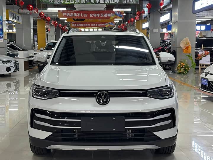 Volkswagen Tharu 2025 2025款 新锐 1.5L 锐意版
