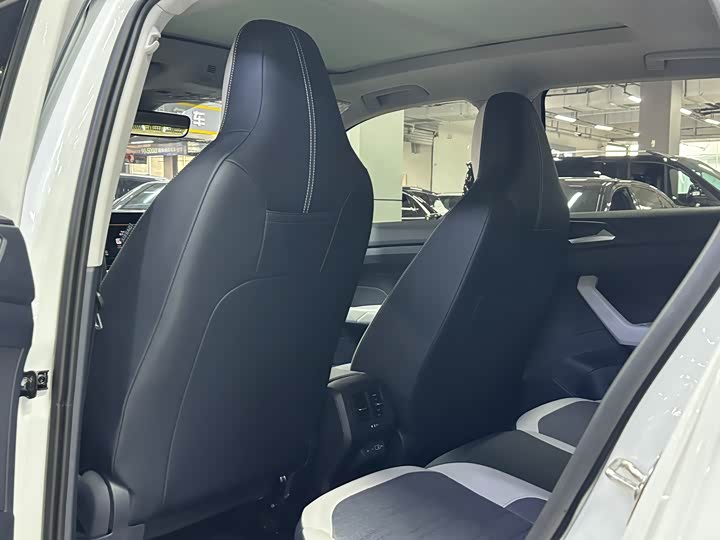 Volkswagen Tharu 2025 2025款 新锐 1.5L 锐意版
