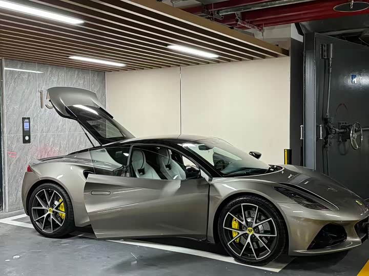 Lotus Emira 2021 2021款 2.0T DCT First Edition