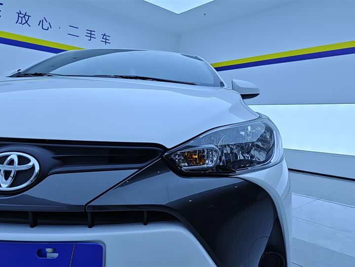 2022 Toyota Yaris L