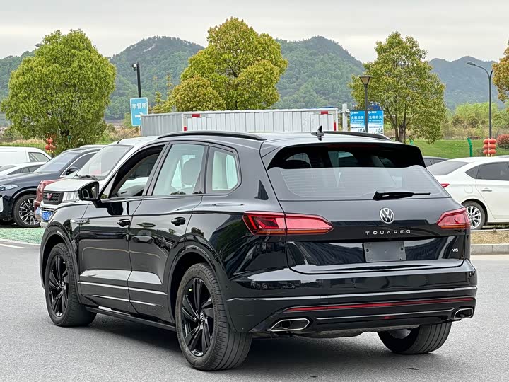 Volkswagen Touareg 2022 2022款 3.0TSI 锐享版 曜黑运动套装