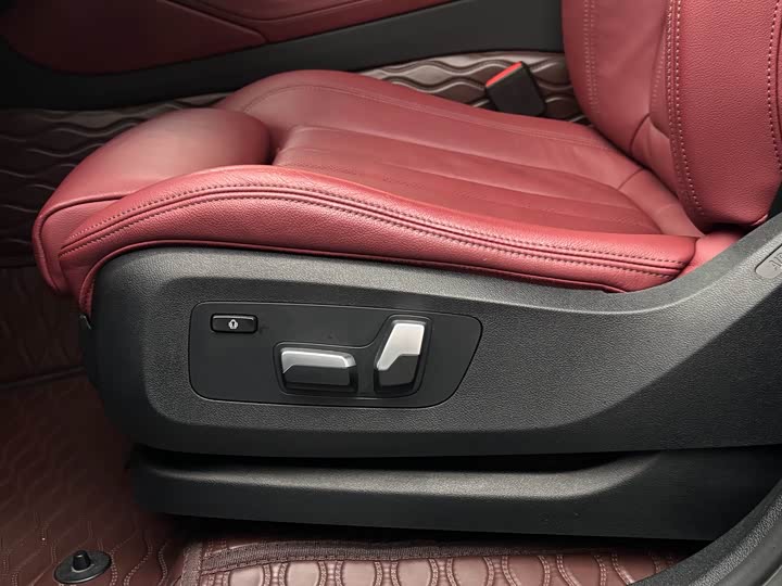 Фото 8 - BMW X6