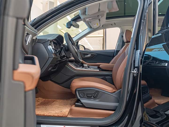 Audi Q7 2025 2025款 45 TFSI quattro S line黑武士型