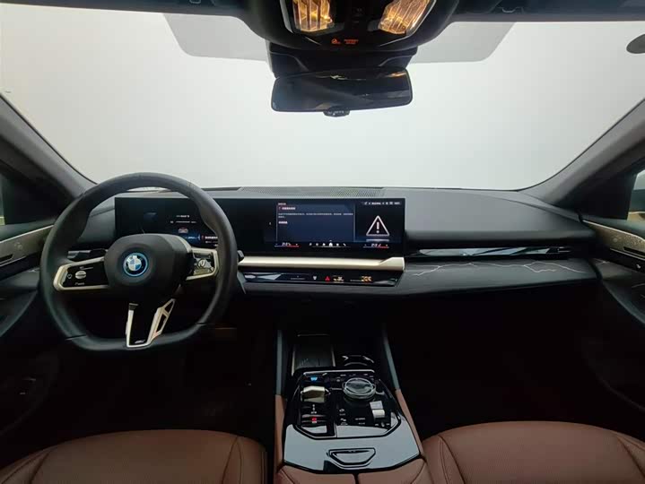 BMW i5 2025 2025款 eDrive 40L M运动套装