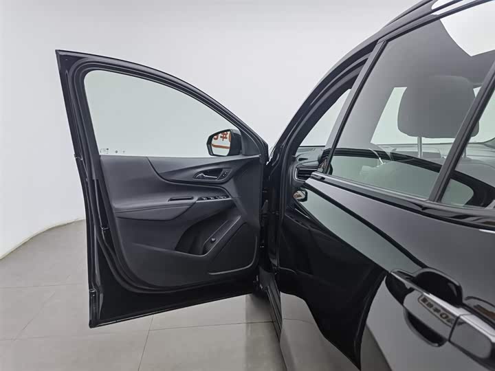 Chevrolet Equinox 2023 2023款 轻混 2.0T RS 智能拓界版