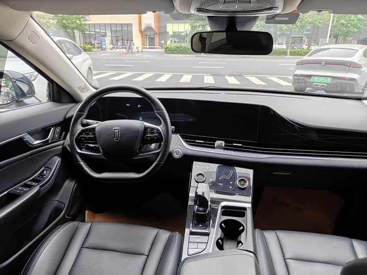 Bestune B70 2023 2023款 第三代 1.5T 自动畅享型