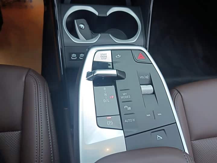 Фото 9 - BMW X1