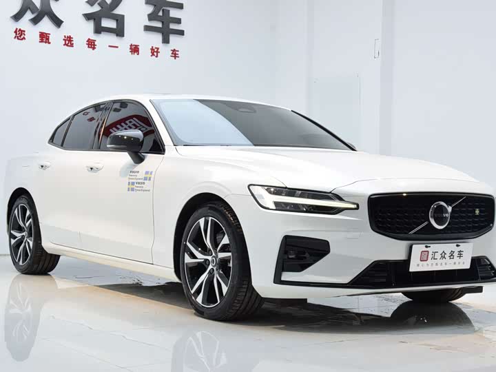 Фото 3 - Volvo S60