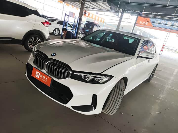 Photo 1 - BMW 3 Series