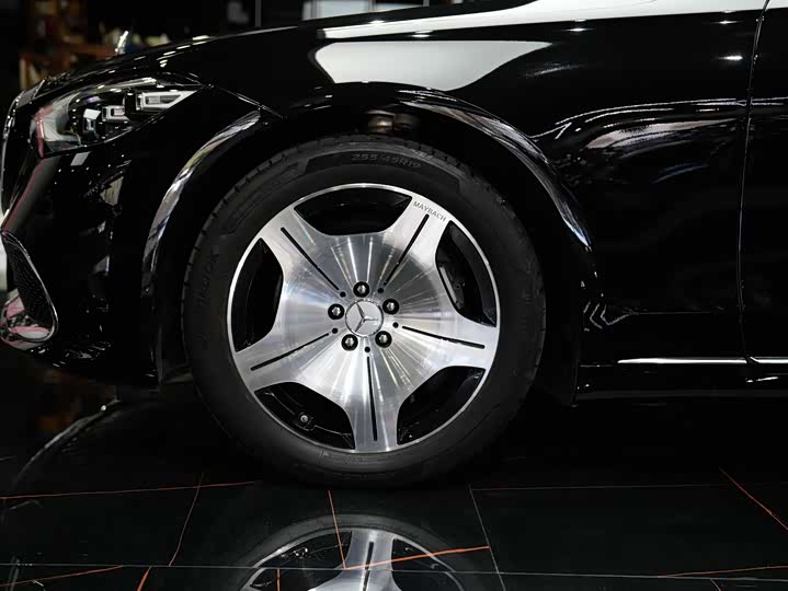 Zdjęcie 4 - Mercedes-Benz Maybach S-Class