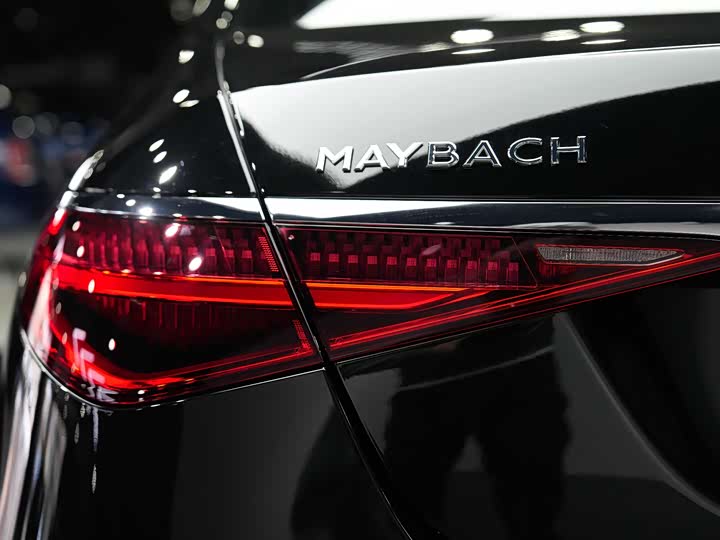 Zdjęcie 8 - Mercedes-Benz Maybach S-Class