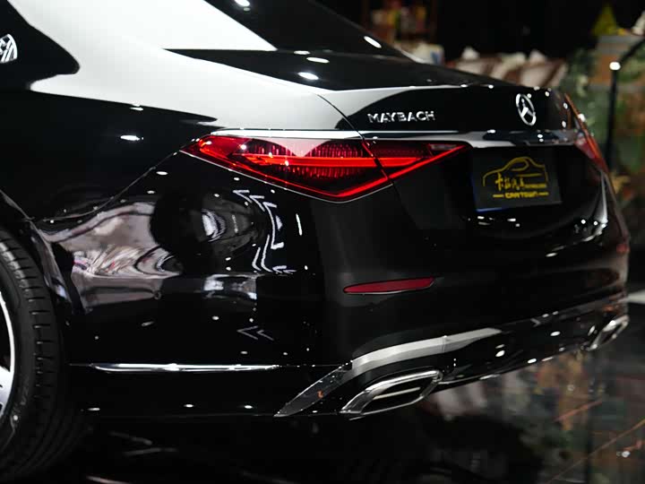 Zdjęcie 9 - Mercedes-Benz Maybach S-Class