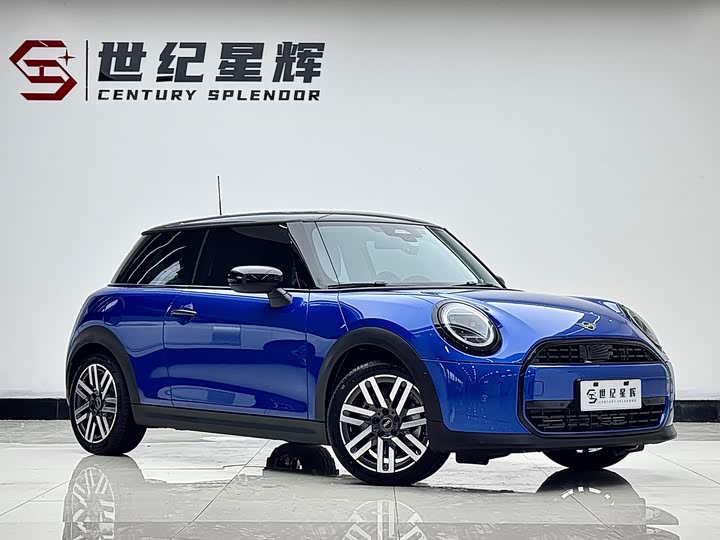 Mini Mini 2025 2025款 1.5T COOPER 经典派 三门版