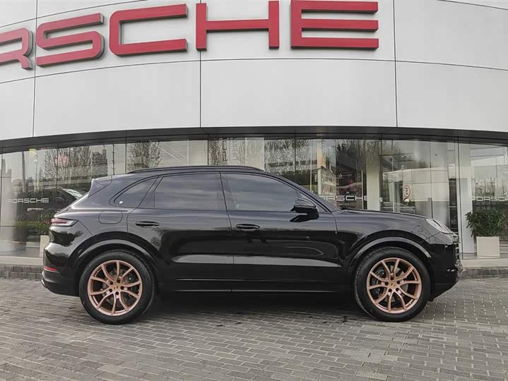 Porsche Cayenne 2025 2025款 Cayenne 3.0T 逐梦版