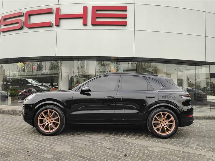 Porsche Cayenne 2025 2025款 Cayenne 3.0T 逐梦版