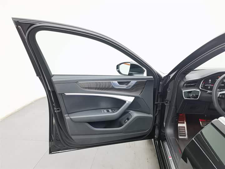 Zdjęcie 8 - Audi A6L