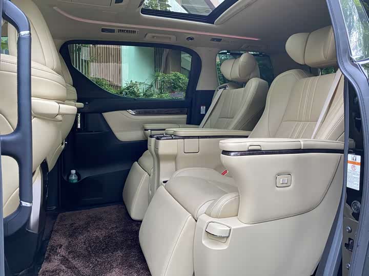 Toyota Alphard 2021 2021款 双擎 2.5L 尊贵版