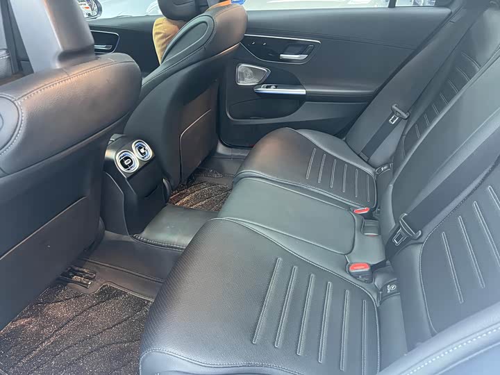Фото 7 - Mercedes-Benz C-Class