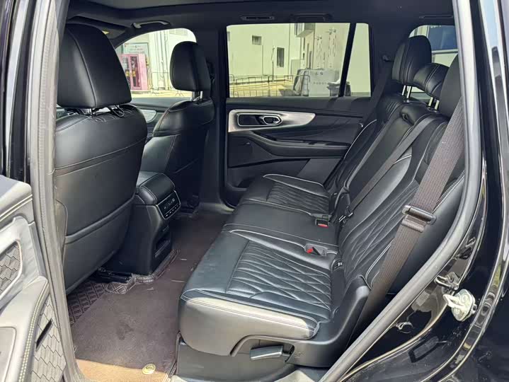 صورة 6 - GAC Trumpchi GS8