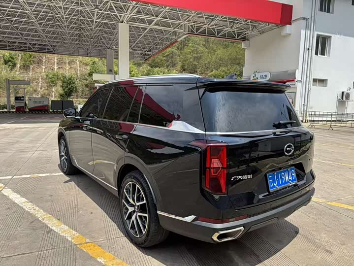 صورة 8 - GAC Trumpchi GS8