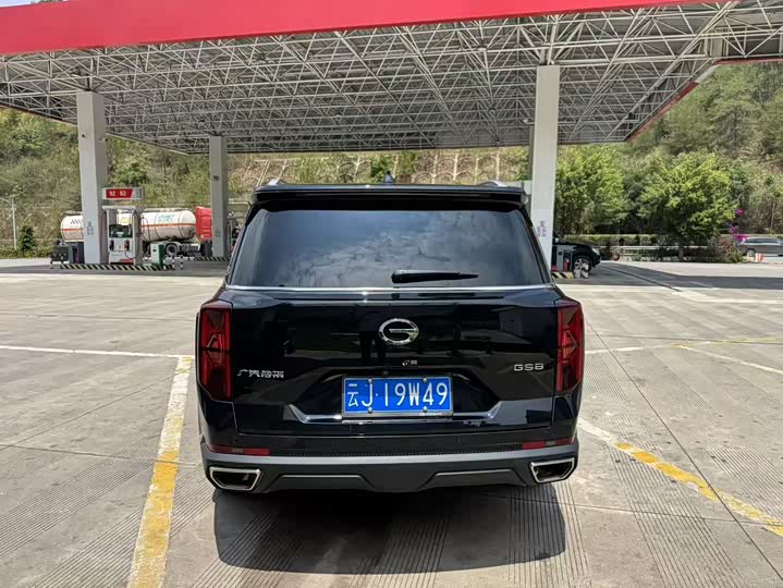 صورة 9 - GAC Trumpchi GS8
