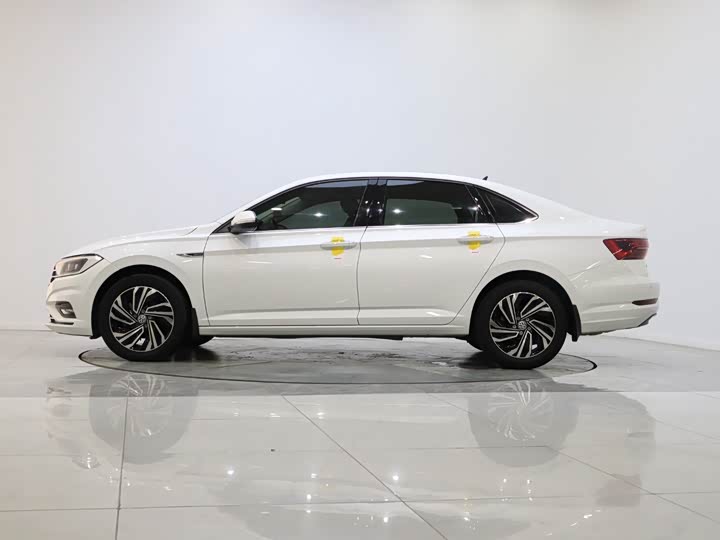 Фото 3 - Volkswagen Sagitar L