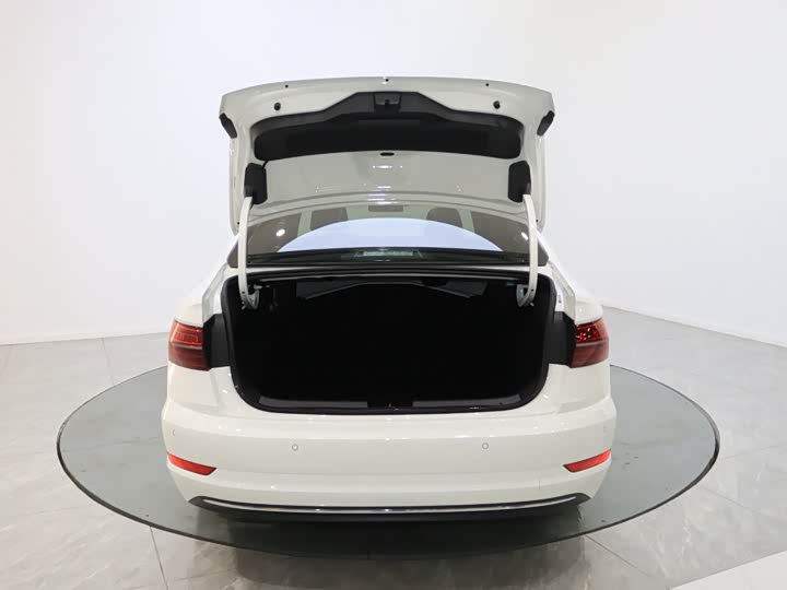 Фото 6 - Volkswagen Sagitar L