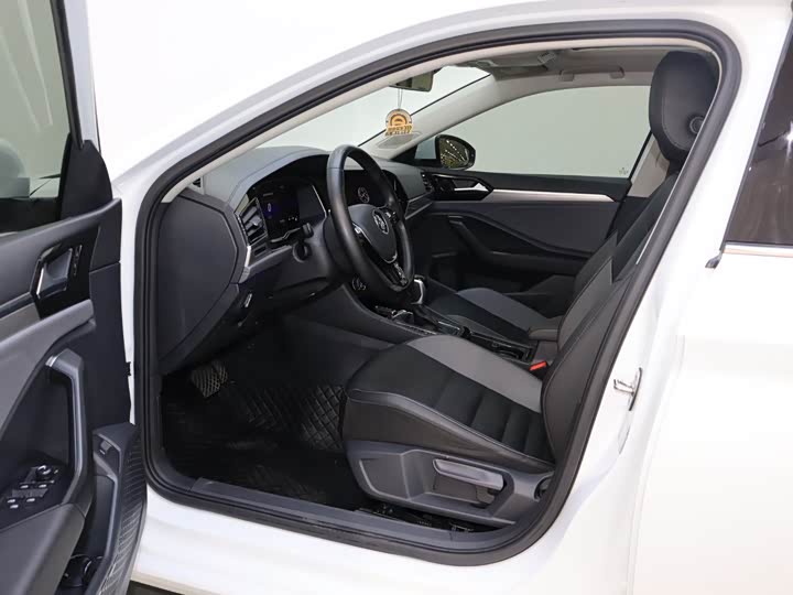 Фото 9 - Volkswagen Sagitar L