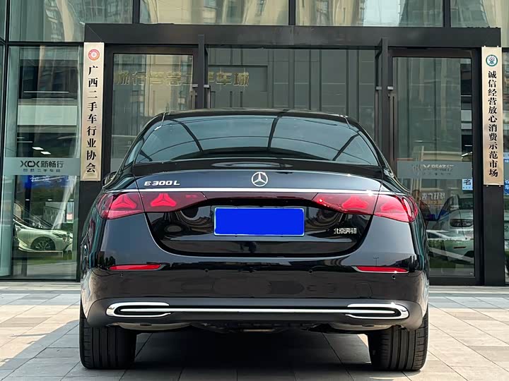 Mercedes-Benz E-Class 2026 2026款 E 300 L 豪华型