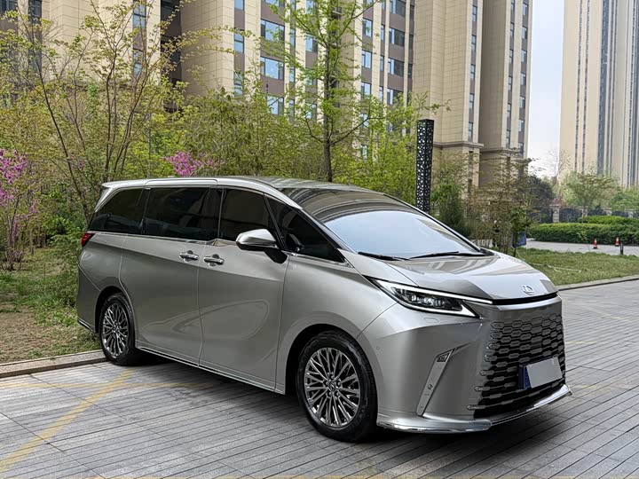 Lexus LM 2025 2025款 500h 六座尊崇版