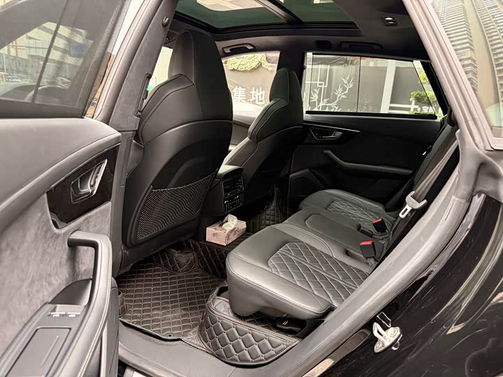 Audi Q8 2024 2024款 55 TFSI 尊享动感型
