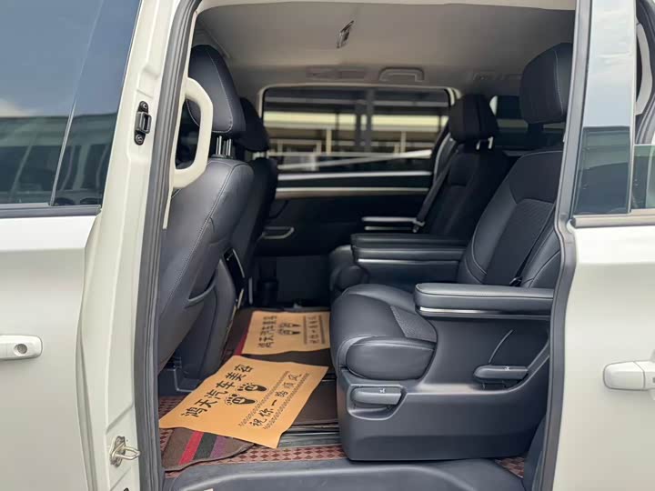 Фото 6 - GAC Trumpchi M8