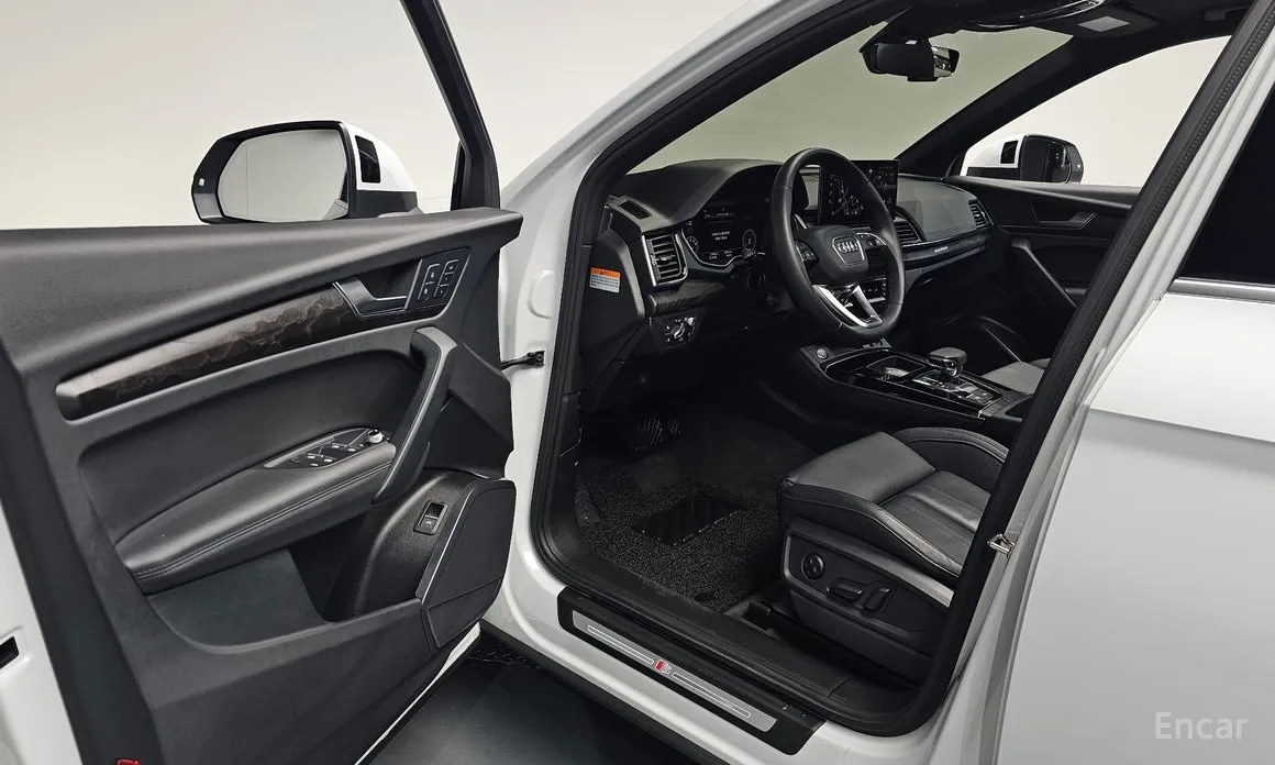 Audi Q5 2017 45 TFSI Quattro Premium Sportback