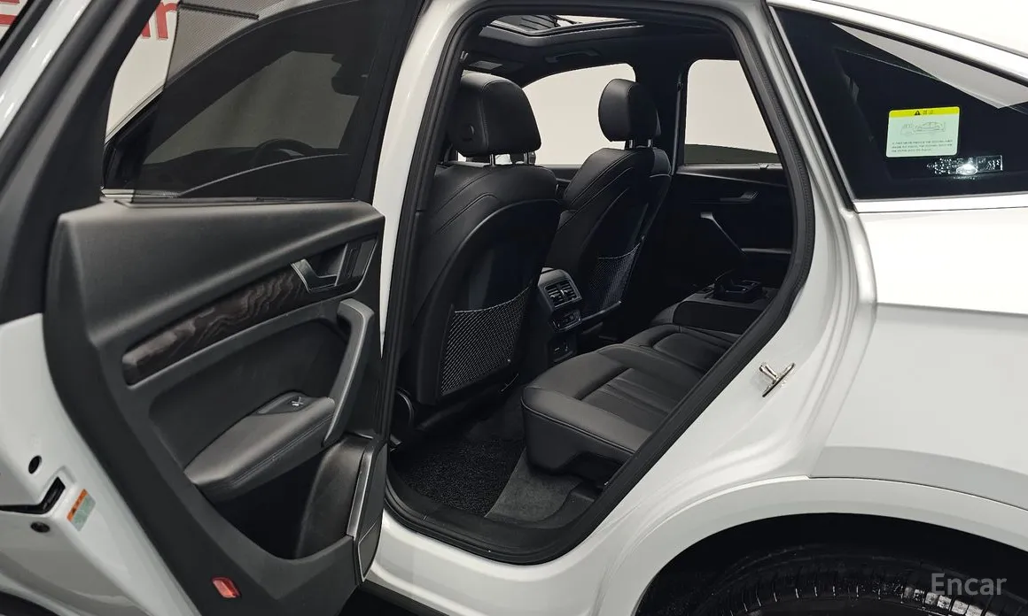 Audi Q5 2017 45 TFSI Quattro Premium Sportback