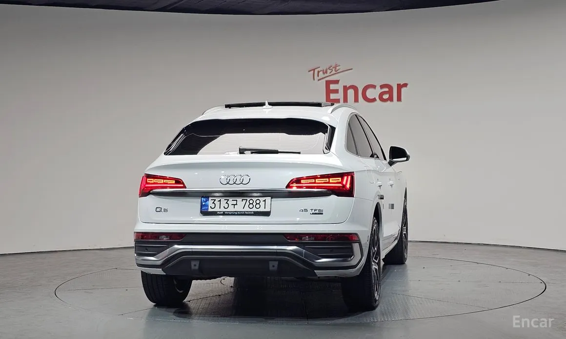 Audi Q5 2017 45 TFSI Quattro Premium Sportback
