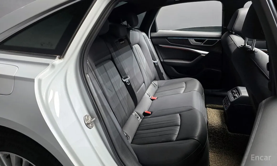 Audi A6 2019 45 TFSI Premium