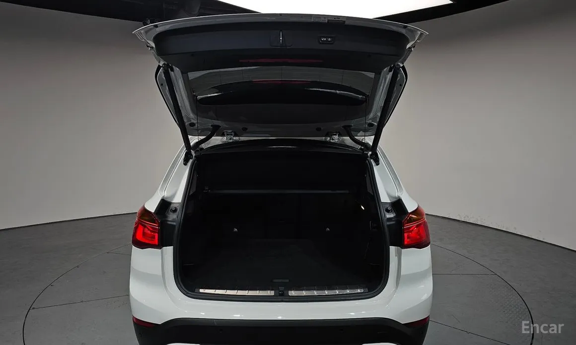 صورة 20 - BMW X1