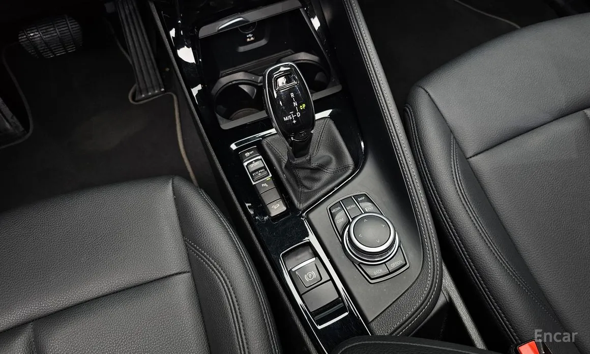 صورة 9 - BMW X1