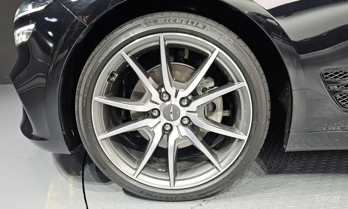 Genesis G70 2020 Gasoline 2.0T 2WD