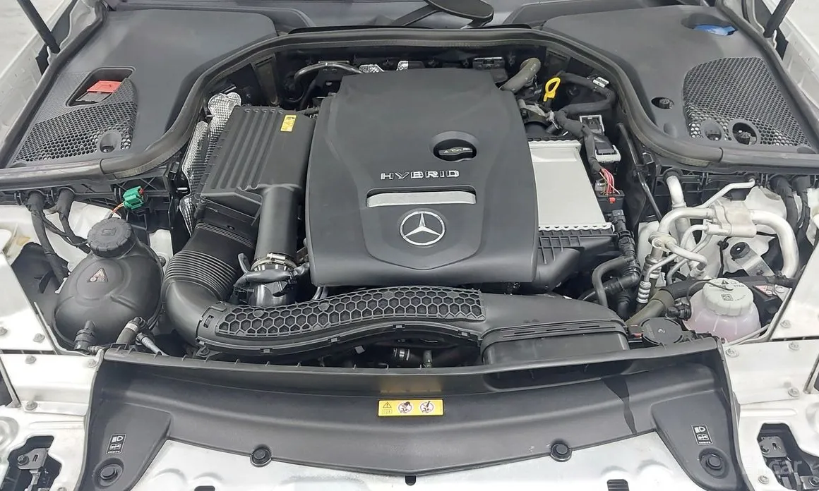 Фото 6 - Mercedes-Benz E-Class
