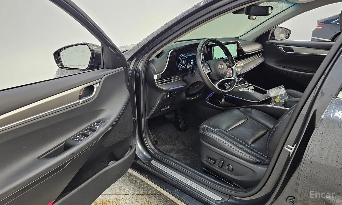 Фото 10 - Hyundai Grandeur