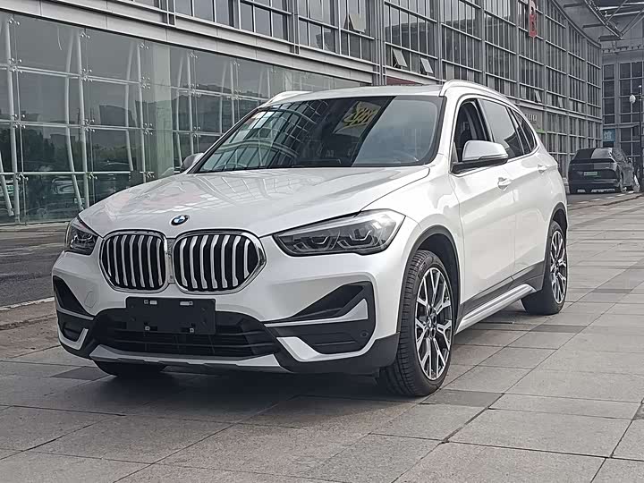 Zdjęcie 1 - BMW X1