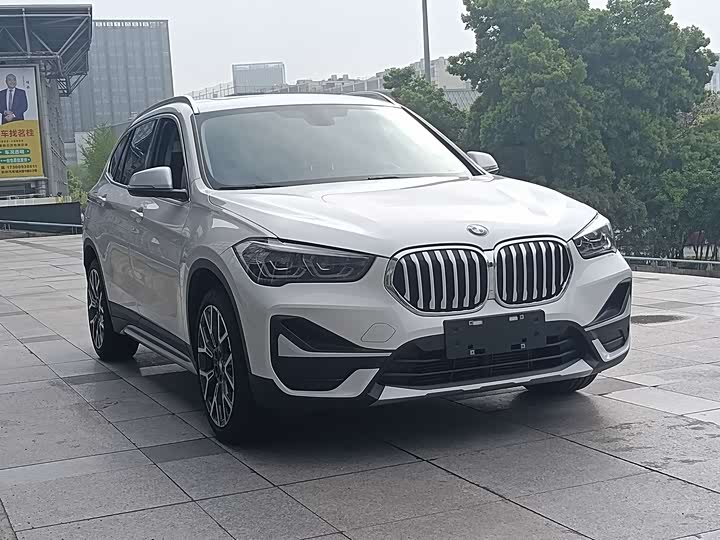 Zdjęcie 3 - BMW X1