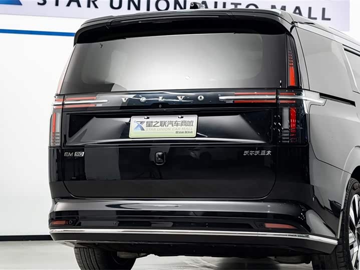 Volvo EM90 2025 2025款 Ultra 六座