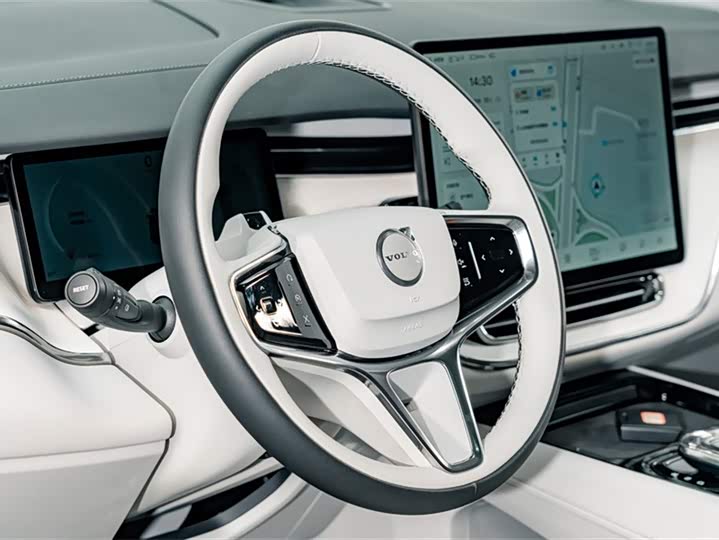 Volvo EM90 2025 2025款 Ultra 六座