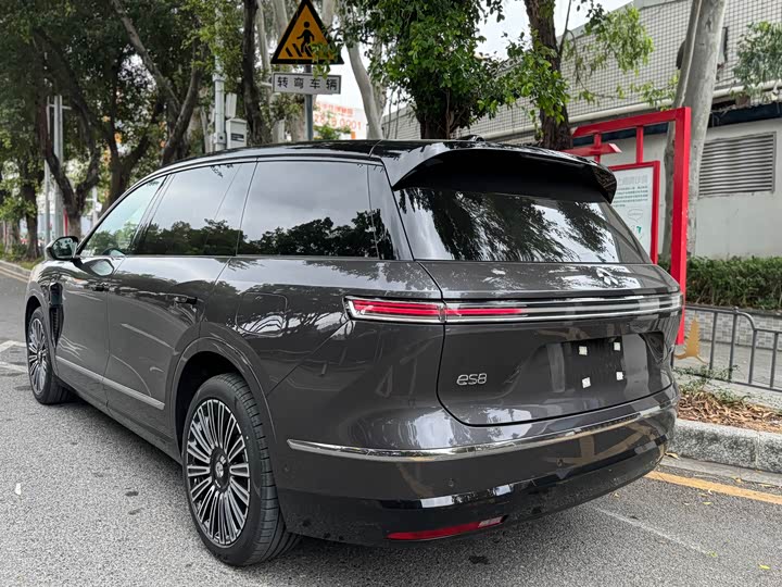 Nio ES8 2026 2026款 六座行政豪华版